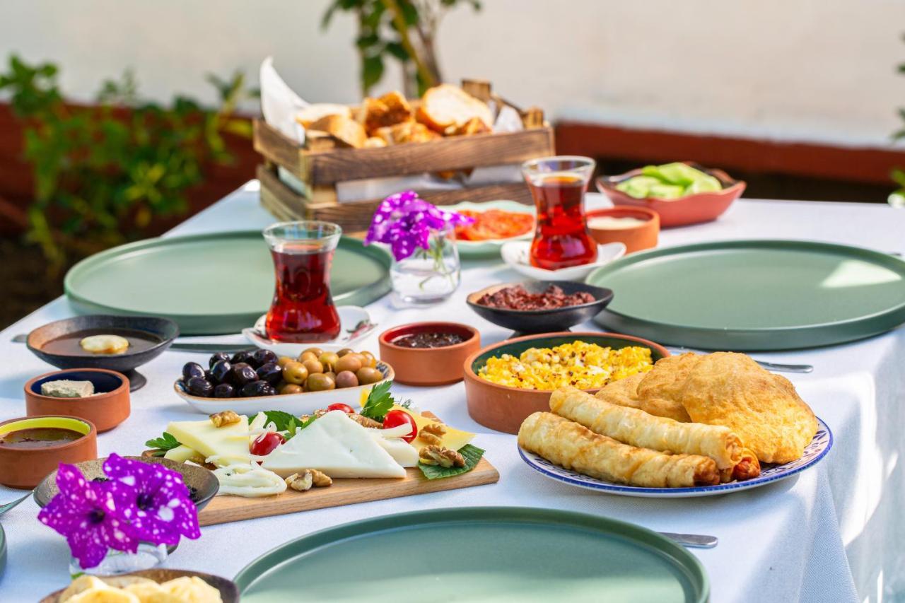 No16 Ada Hotel Adalar Ngoại thất bức ảnh