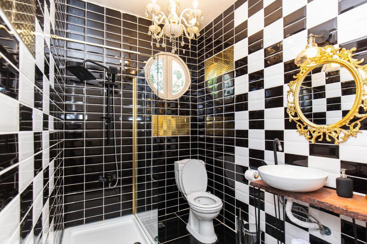 No16 Ada Hotel Adalar Ngoại thất bức ảnh